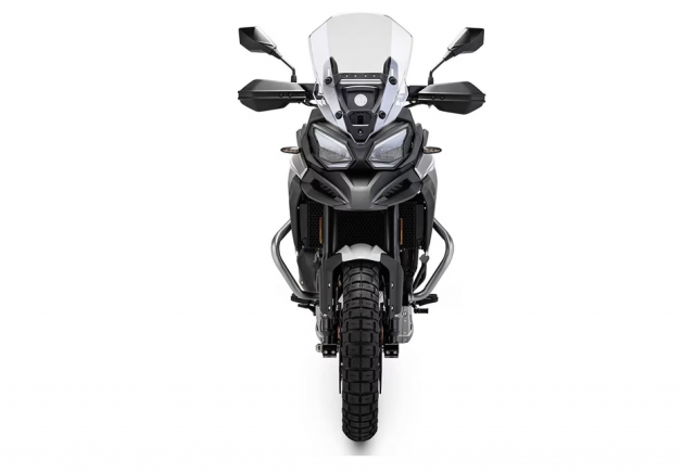 Morbidelli T1002V lai tap giua Tiger 1200 va VStrom 1050 ra mat voi gia ngang SH350i - 4
