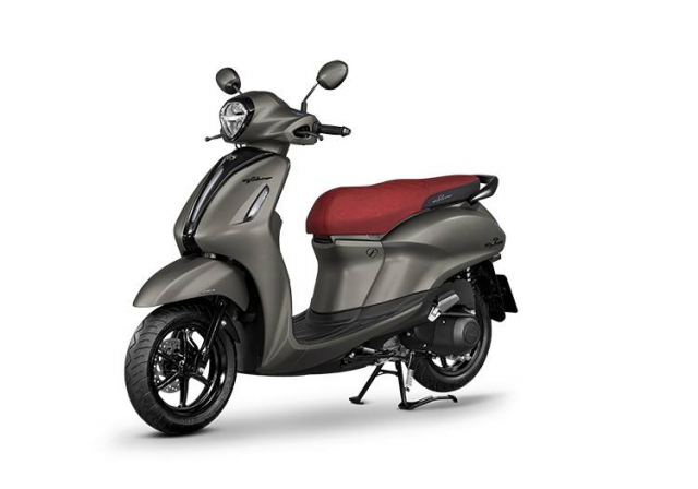 Toi ngo ngang voi Yamaha Grand Filano 2025 phien ban dac biet vua ra mat trang bi san phuoc Ohlins - 8