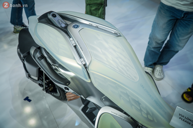 Can canh Yamaha MOTOROiD 2 gop vui tai VMS 2024 truoc su bat ngo cua anh em tham quan - 17